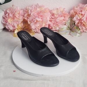 Aerology by AER0SOLES Sling Pump Open Toe Beige Leather Rubber Sole Size: 7